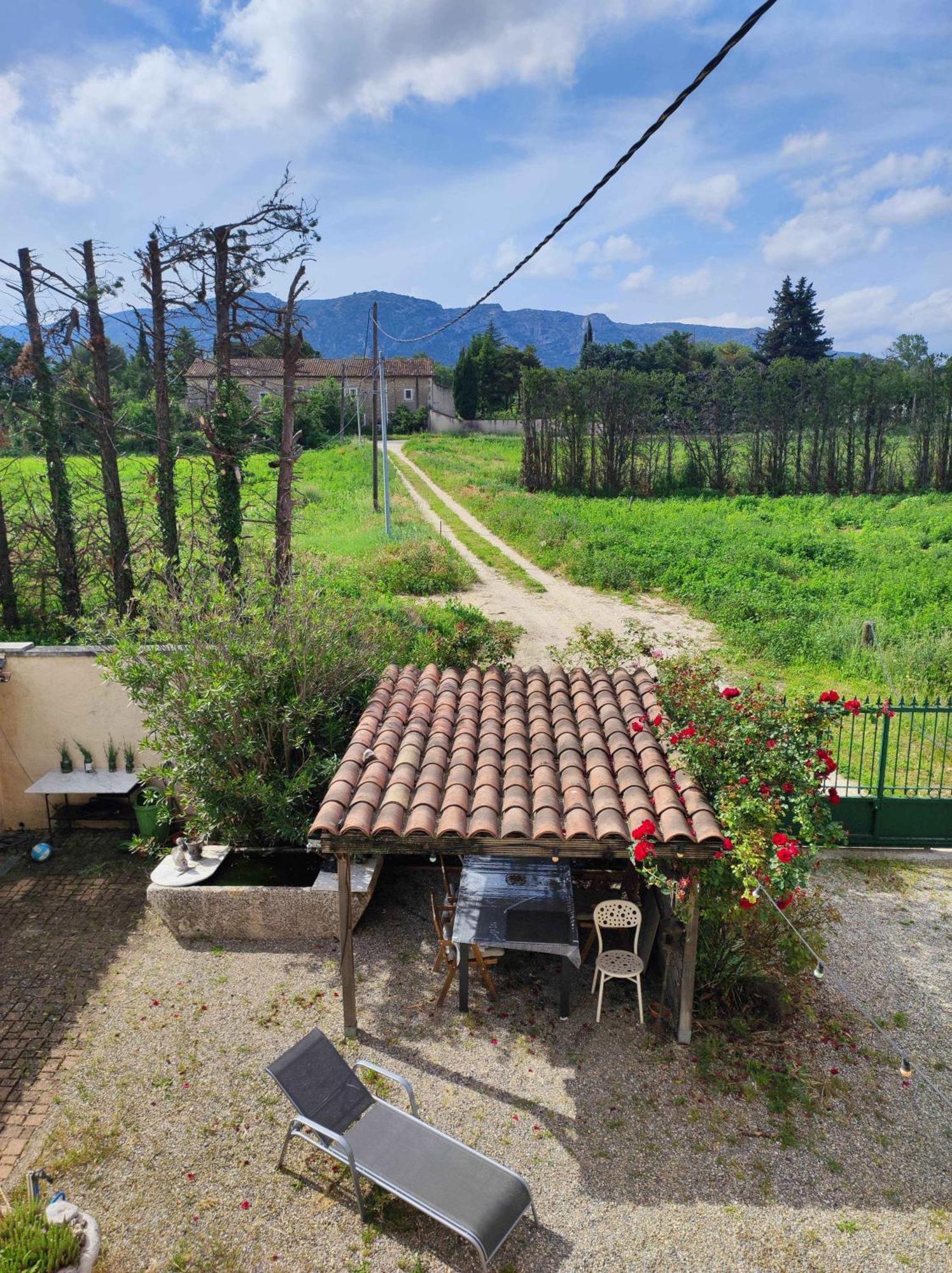 Chambre 3 Personnes Avec Salle De Bain Dans Mas Du Luberon Robion en Luberon Exteriör bild